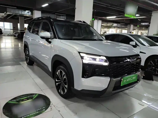 Wuling Starlight 730 — Фото автомобиля 3