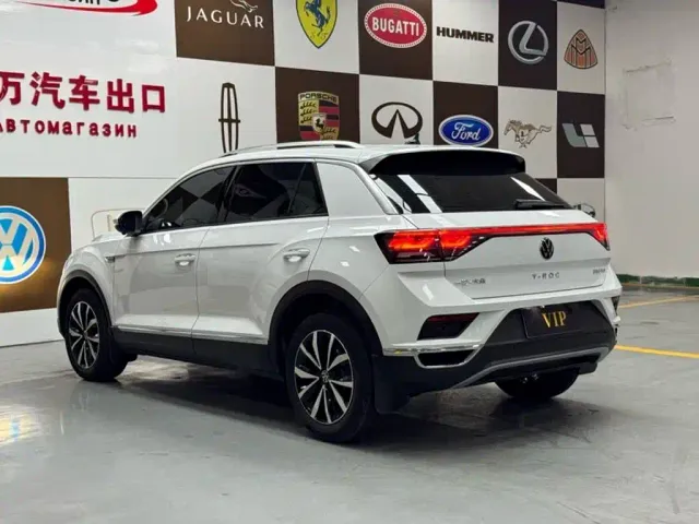 Volkswagen T-Roc — Фото автомобиля 4