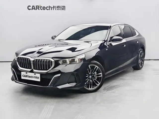 Фотография автомобиля — BMW 5 Series