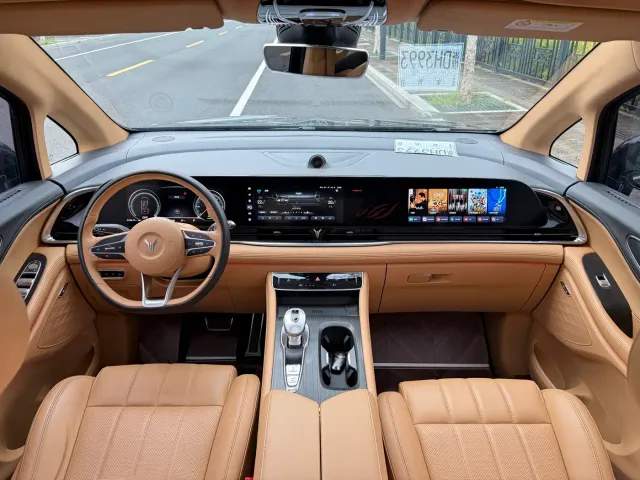 Voyah Auto Voyah Dreamer 2022 Low Carbon Edition Home — Фото автомобиля 10