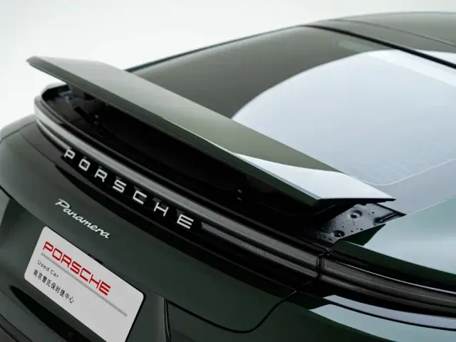 Porsche Panamera — Фото автомобиля 7
