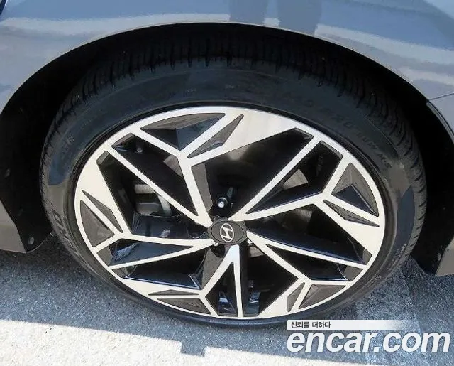 Hyundai Ioniq 6 — Фото автомобиля 5