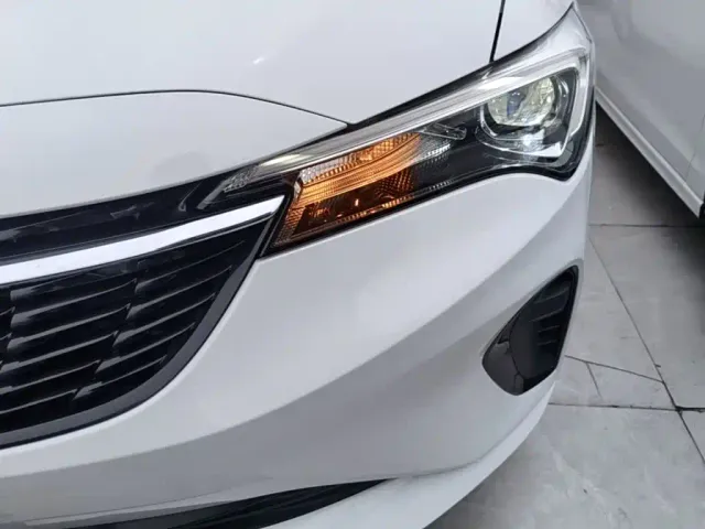 Buick Verano — Фото автомобиля 23