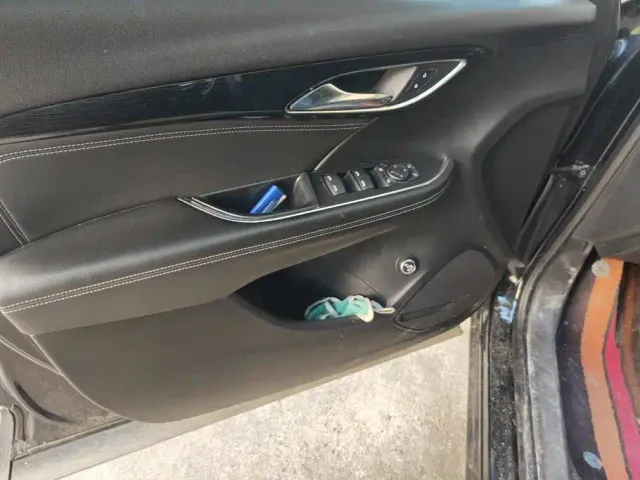 Buick Envision Plus — Фото автомобиля 7