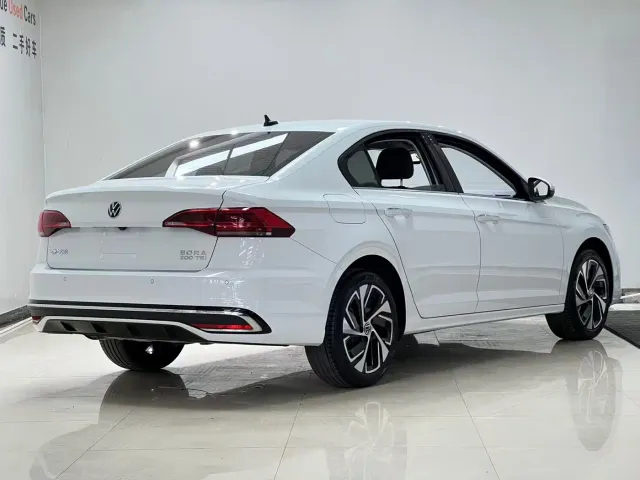 Volkswagen Bora — Фото автомобиля 6