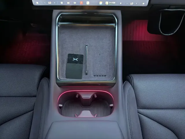 Xpeng P7 — Фото автомобиля 15