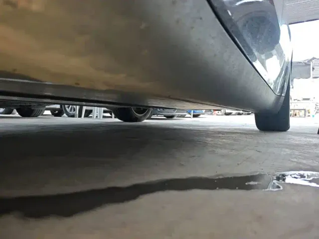 Tesla Model Y — Фото автомобиля 21