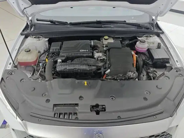 BYD Qin PLUS — Фото автомобиля 10