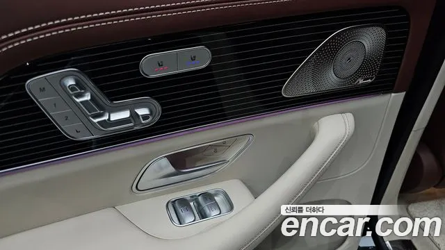 Mercedes-Benz GLS-Class — Фото автомобиля 21