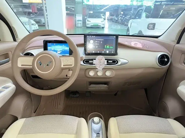 Wuling Hongguang Mini EV — Фото автомобиля 9