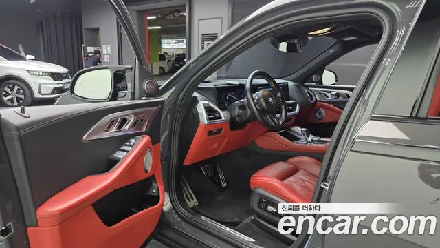 BMW XM — Фото автомобиля 10