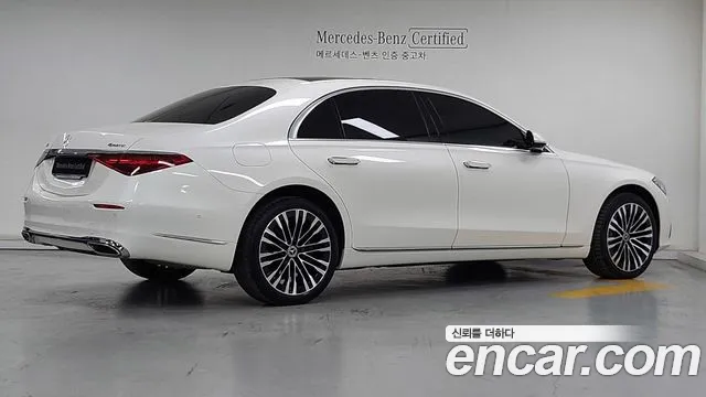 Mercedes-Benz S-Class — Фото автомобиля 2
