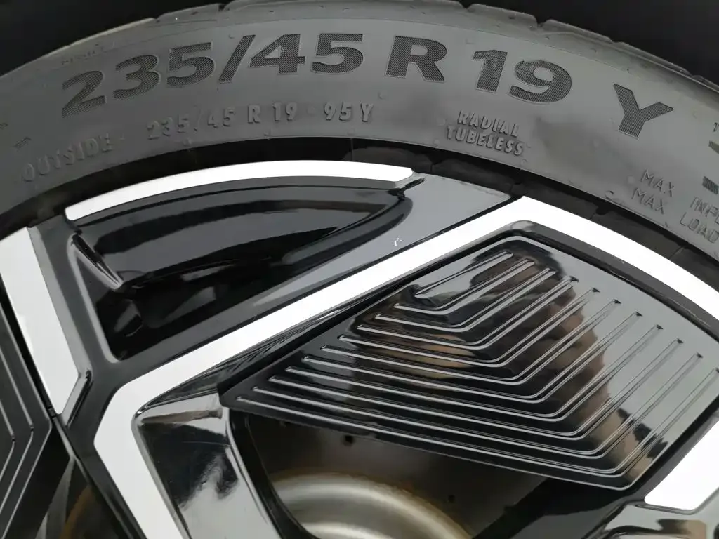 BYD Seal 2022 700km Long Range RWD Edition — Фото автомобиля 24