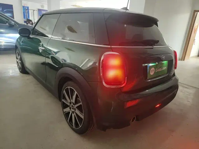 MINI Hatch — Фото автомобиля 4