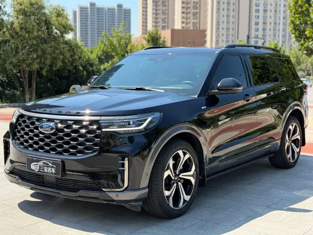 Фотография автомобиля — Ford Explorer