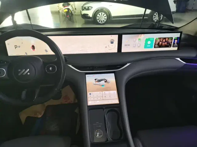 IM Motors LS6 — Фото автомобиля 12