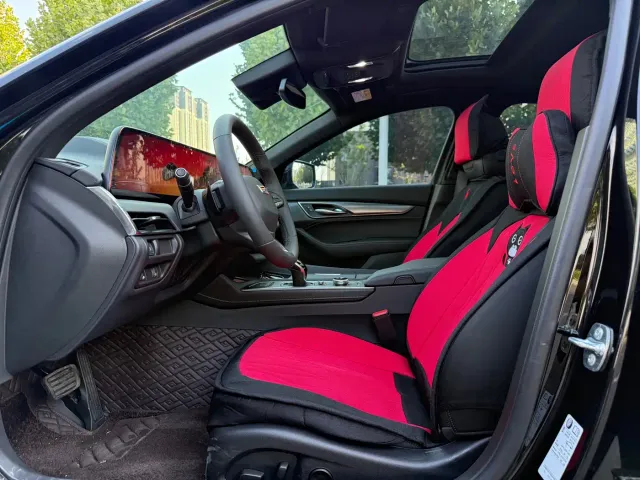 Cadillac CT5 — Фото автомобиля 5