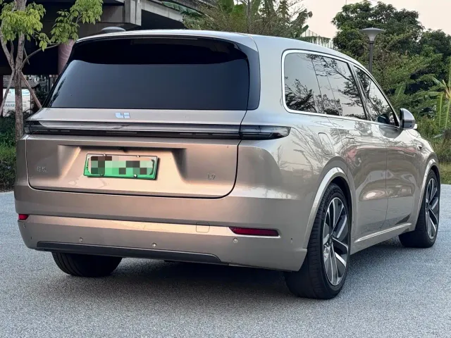 Li Auto L9 — Фото автомобиля 4