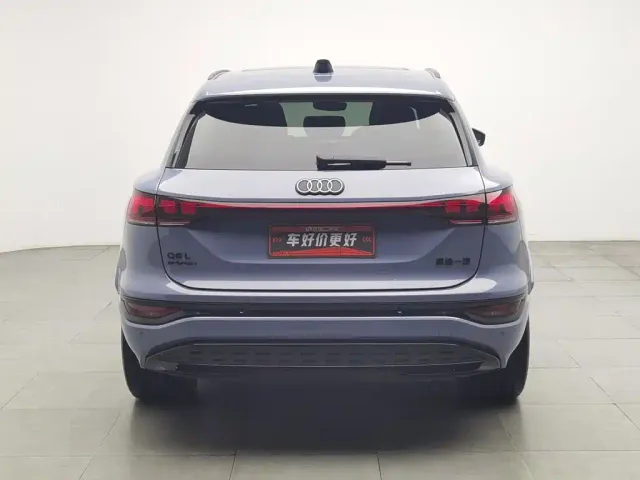 Audi Q6L e-tron — Фото автомобиля 4