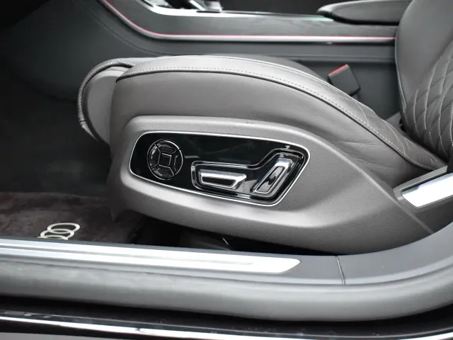 Audi A8 — Фото автомобиля 18