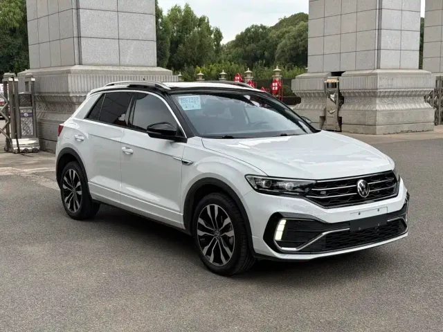 Volkswagen T-Roc — Фото автомобиля 3