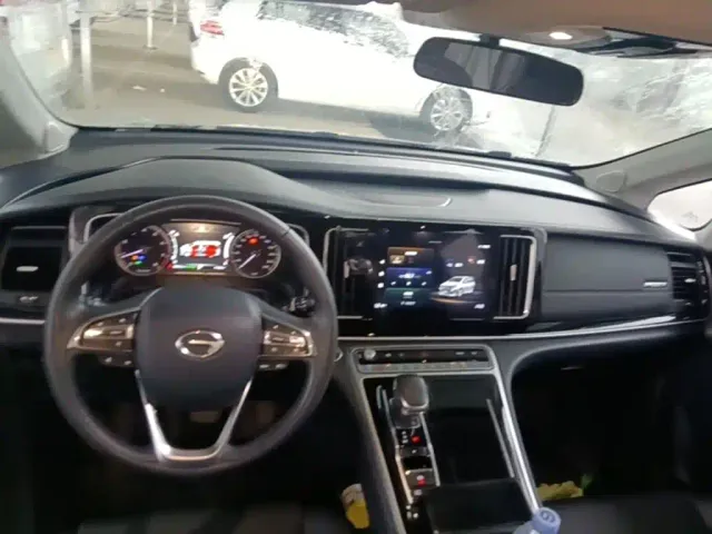 GAC Trumpchi M8 — Фото автомобиля 9