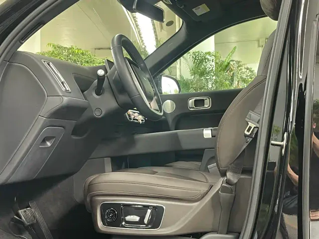 Li Auto L8 — Фото автомобиля 14