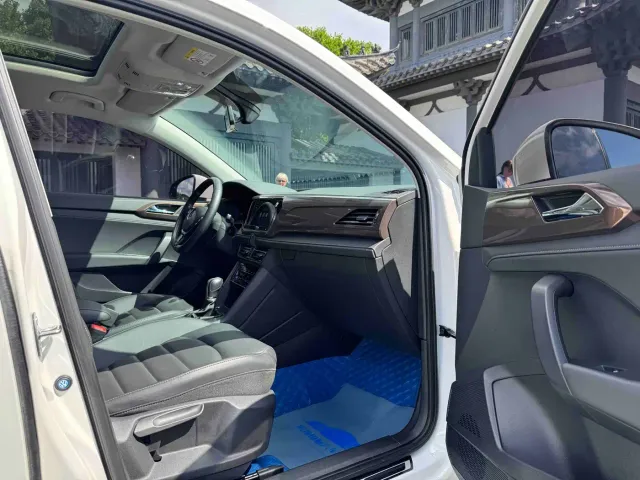 Volkswagen Tharu — Фото автомобиля 10