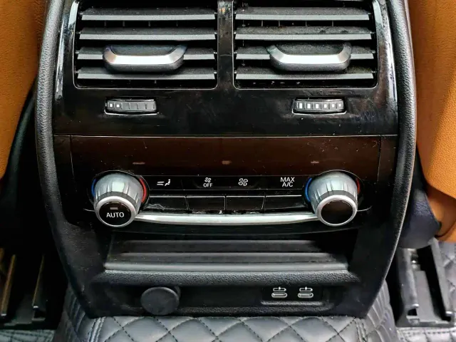 BMW 6 Series Gran Turismo — Фото автомобиля 12