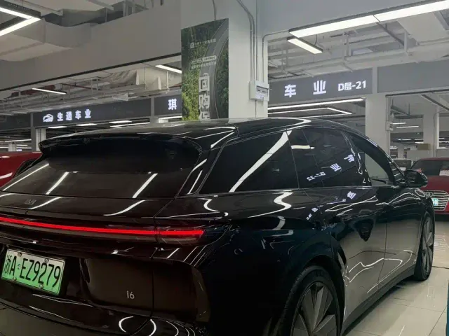 Li Auto i6 — Фото автомобиля 5