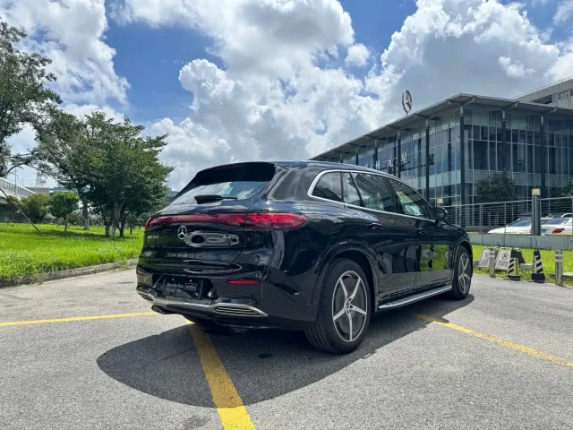 Mercedes-Benz EQS SUV — Фото автомобиля 19