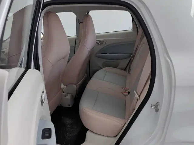 Leapmotor T03 — Фото автомобиля 15