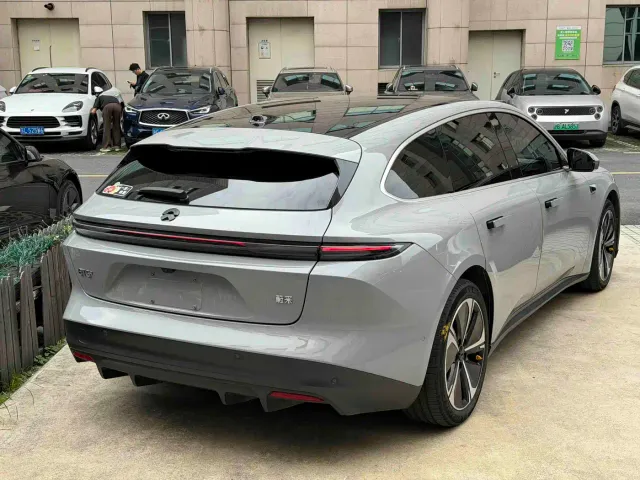 Nio ET5 Touring — Фото автомобиля 3