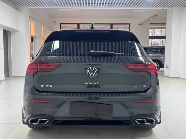 Volkswagen Golf — Фото автомобиля 5