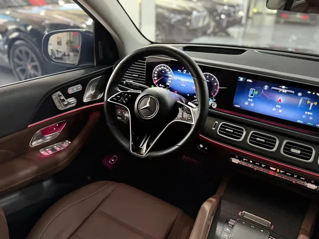 Mercedes-Benz GLE-Class — Фото автомобиля 12