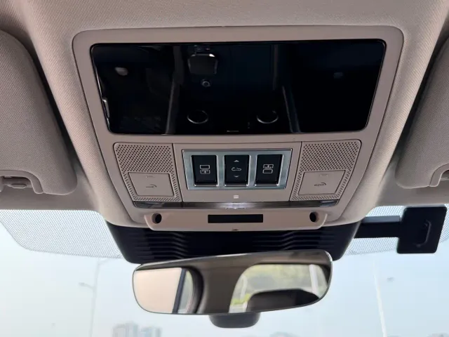 Land Rover Discovery — Фото автомобиля 24