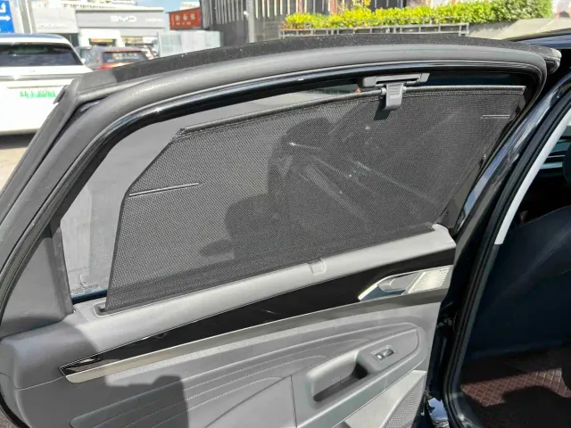 Volkswagen Passat — Фото автомобиля 10