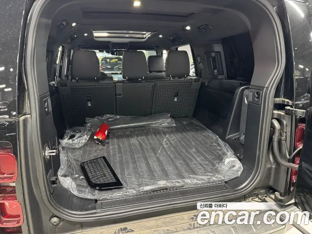 Land Rover Defender Defender (L663) 130 P400 Outbound — Фото автомобиля 15