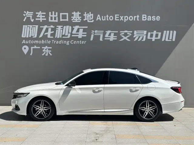 Honda Accord — Фото автомобиля 2
