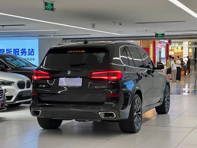 BMW X5 — Фото автомобиля 4
