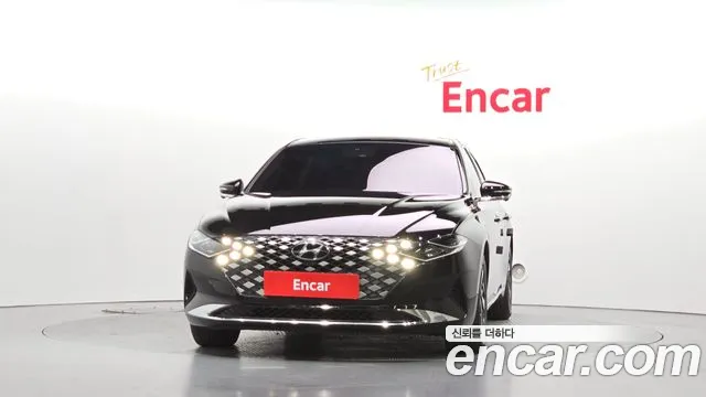 Hyundai Grandeur (New) Hybrid — Фото автомобиля 3