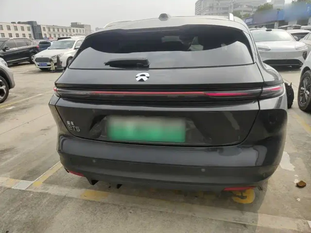 Nio ET5 Touring — Фото автомобиля 5