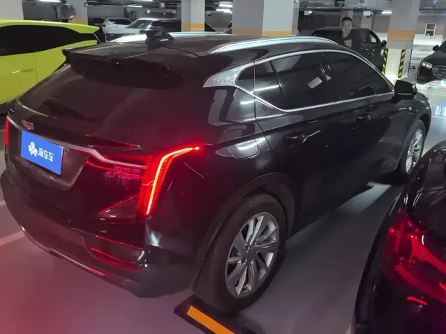 Cadillac GT4 — Фото автомобиля 3