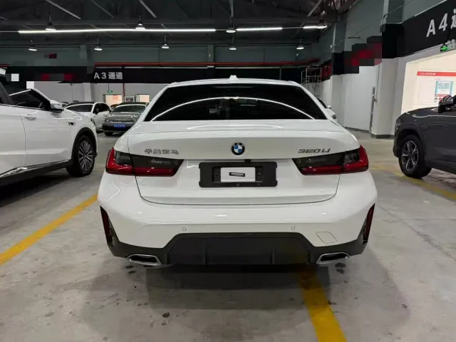 BMW 3 Series — Фото автомобиля 11