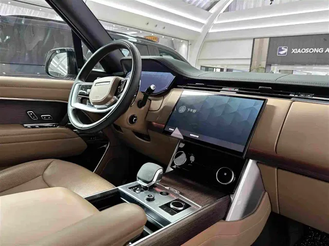 Land Rover Range Rover — Фото автомобиля 24