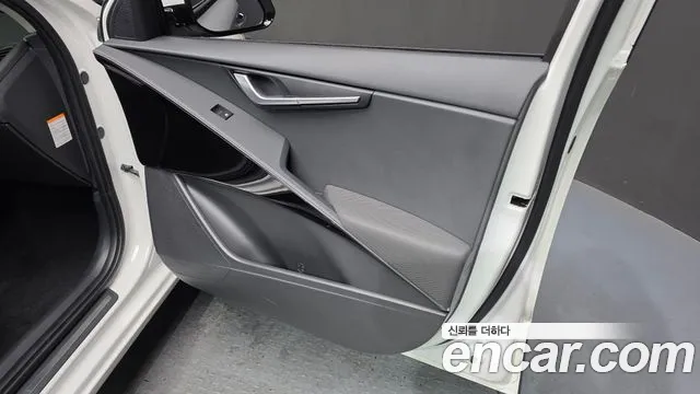 Kia Niro The All New Niro Signature — Фото автомобиля 22