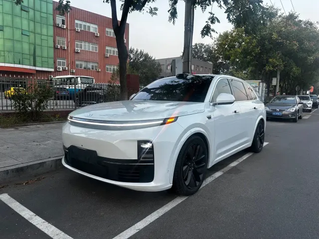 Фотография автомобиля — Li Auto L7