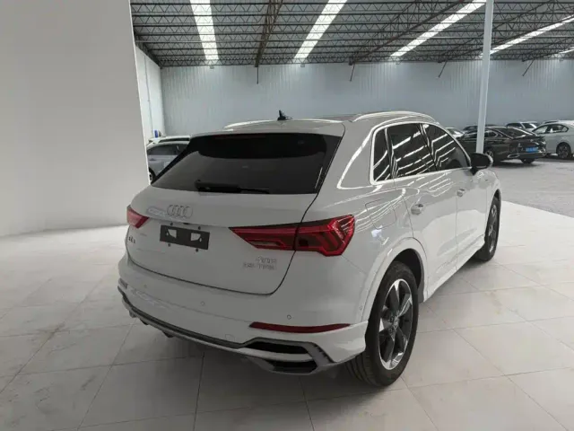 Audi Q3 — Фото автомобиля 7