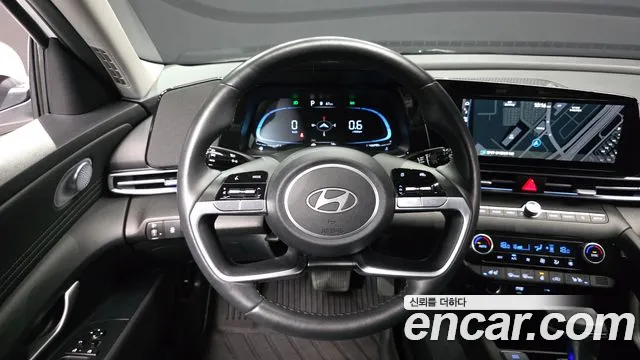 Hyundai AVANTE Новый Avante (CN7) — Фото автомобиля 12