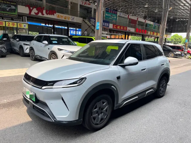Фотография автомобиля — BYD Yuan UP